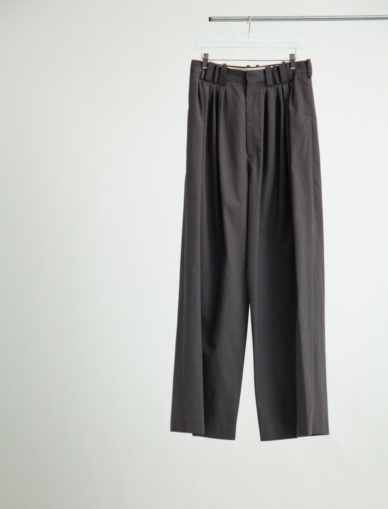 EIGHT TUCK HIGH WAIST TROUSERS