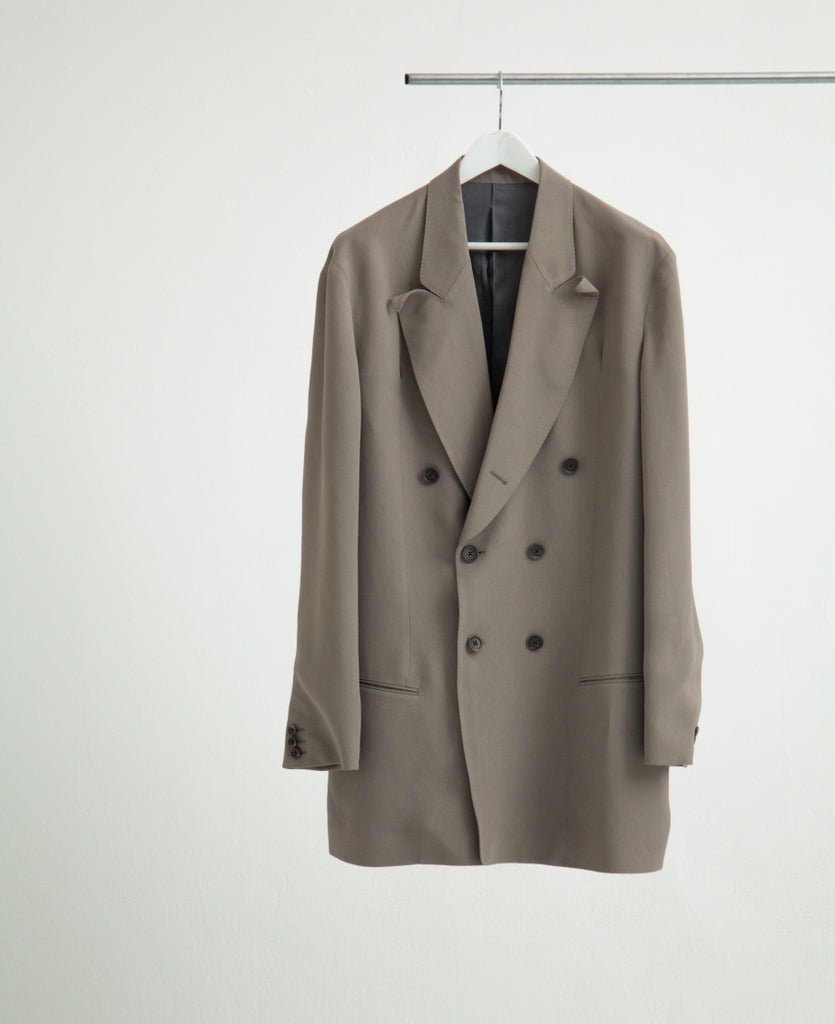 DRAPED CONSTRUCTION BOWED LAPEL JACKET