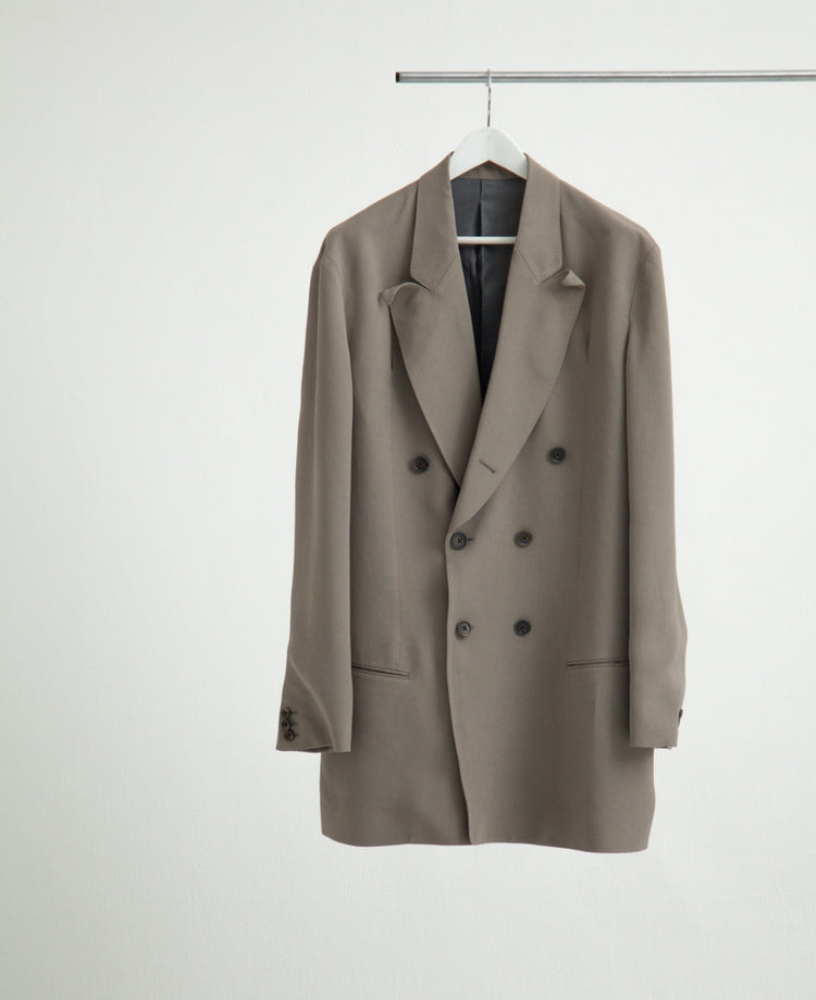 DRAPED CONSTRUCTION BOWED LAPEL JACKET