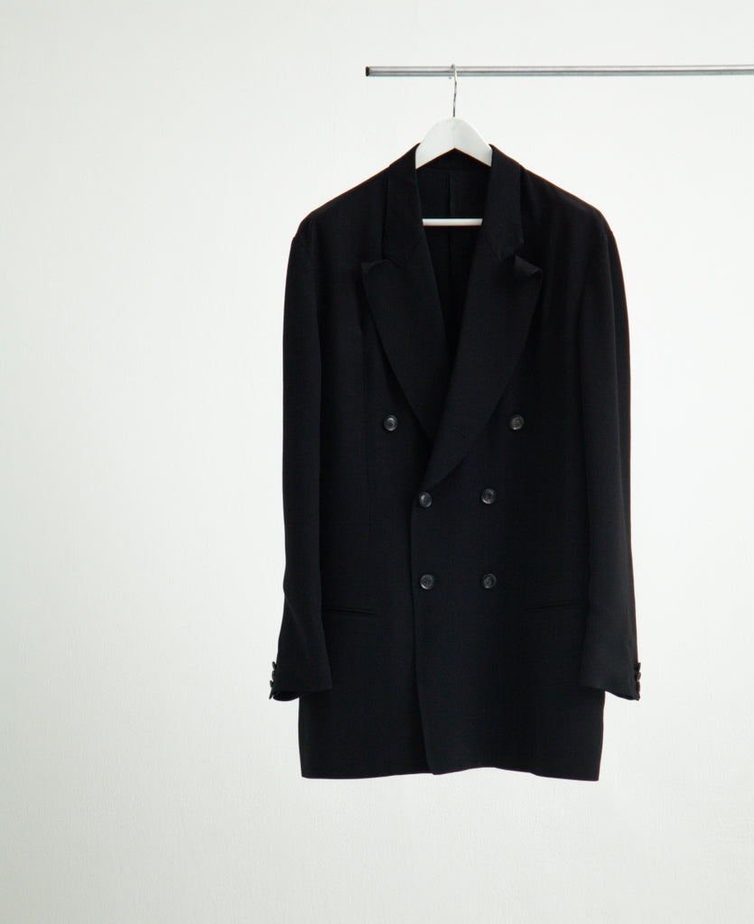 DRAPED CONSTRUCTION BOWED LAPEL JACKET