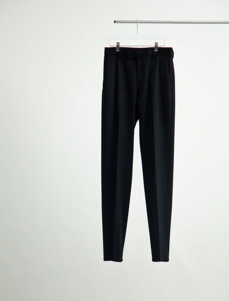 NO TUCK TROUSERS