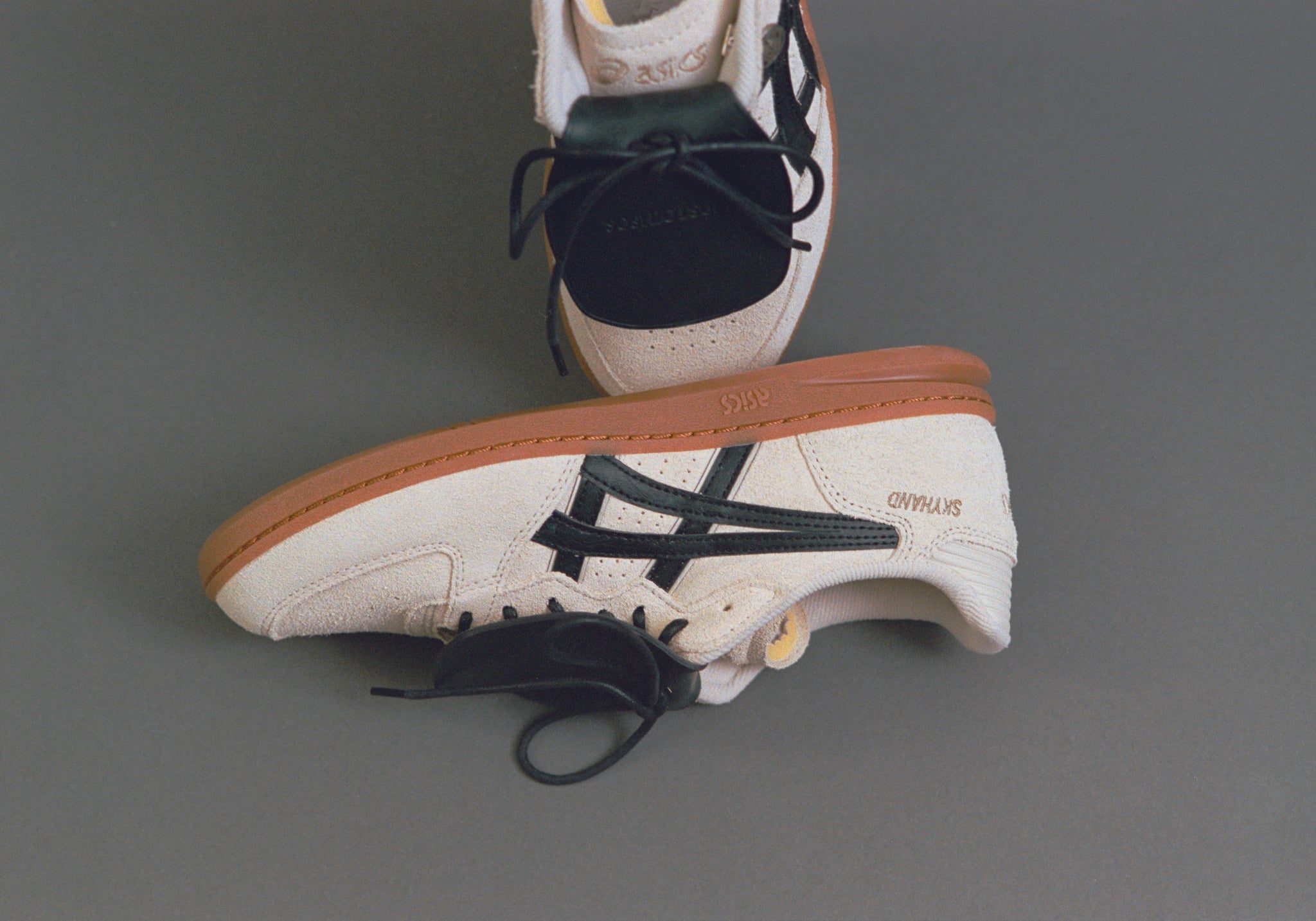 ASICS SKYHAND