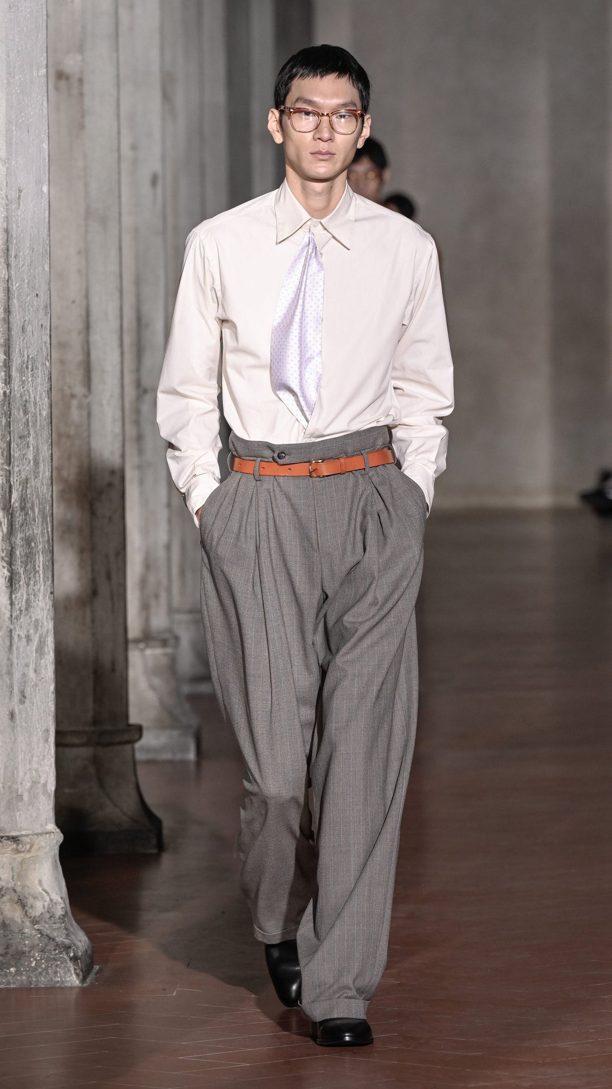 LOOK ITEM 05