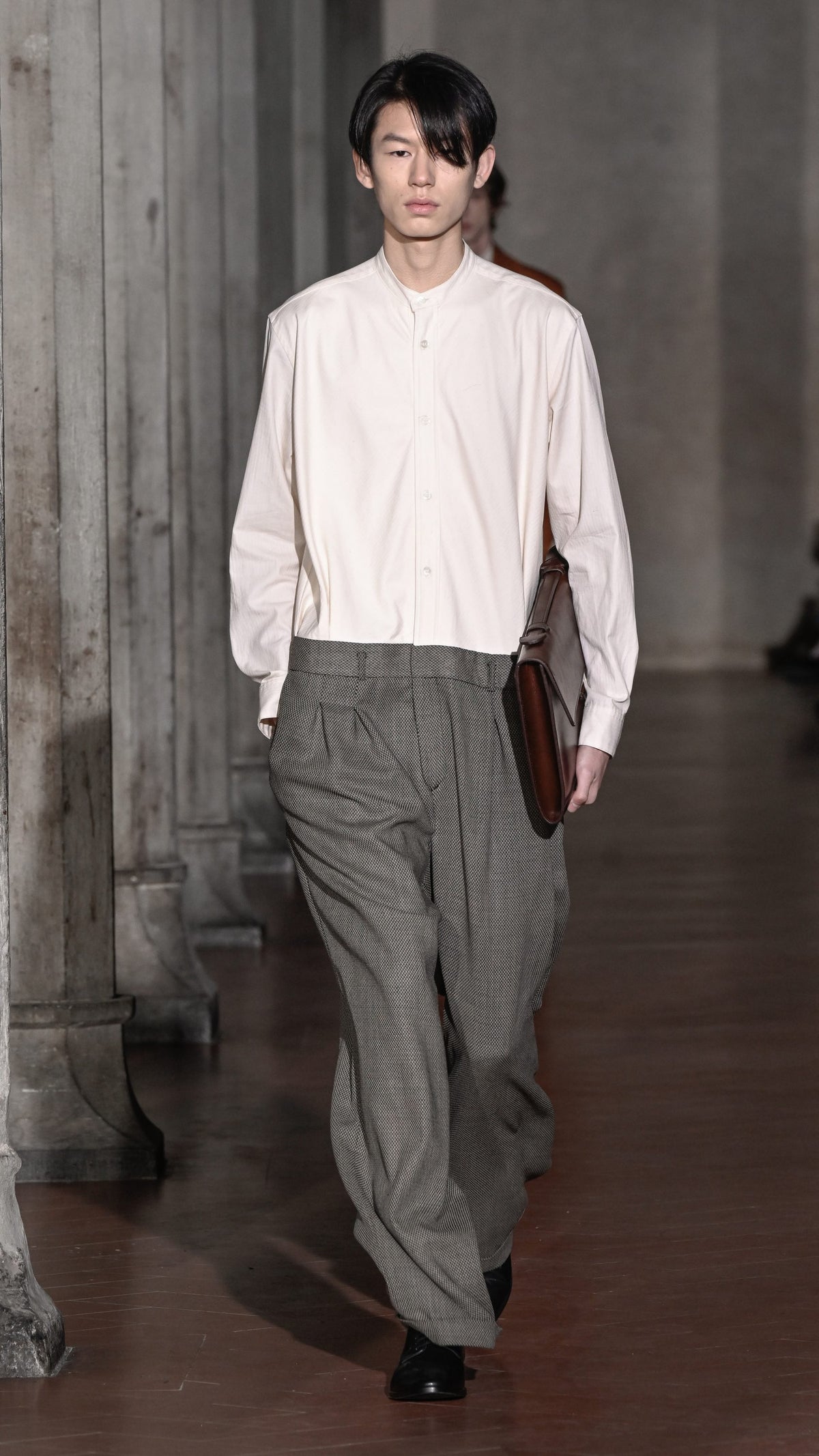 LOOK ITEM 07