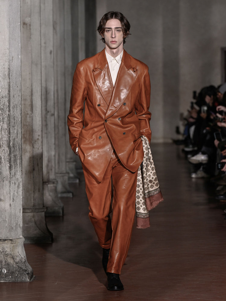 OILED LEATHER BOWED LAPEL JACKET